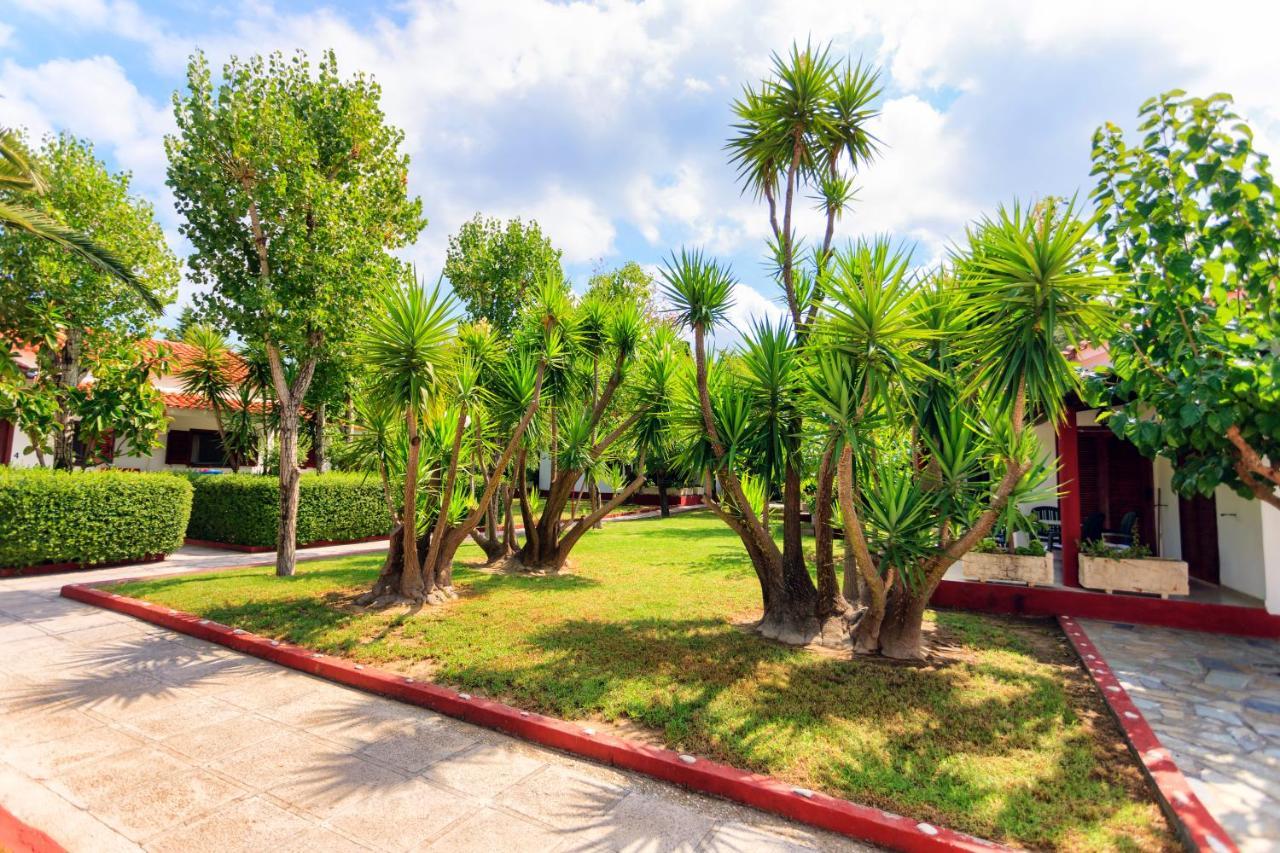 Alykes Park Bungalows Exterior photo